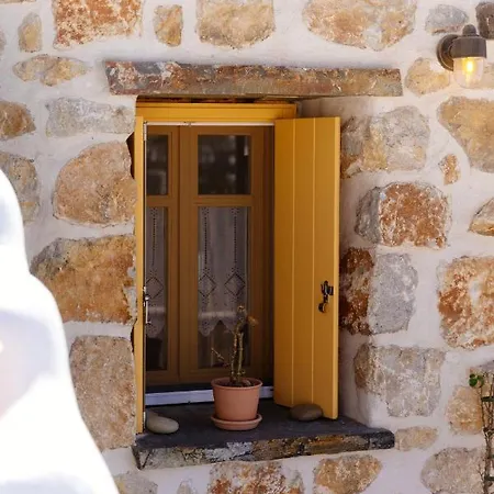 Πανσιόν Stenosa 4*