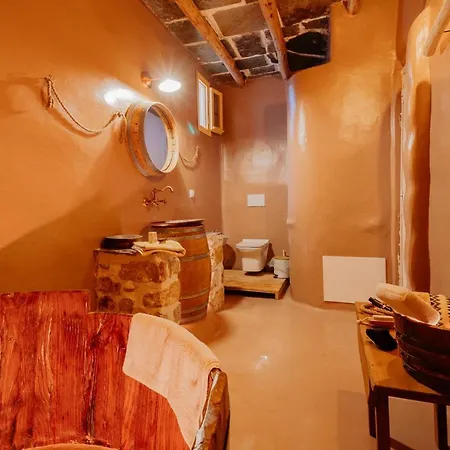 Stenosa Πανσιόν Δονούσα