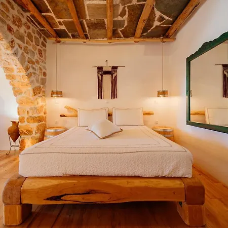 Stenosa Πανσιόν