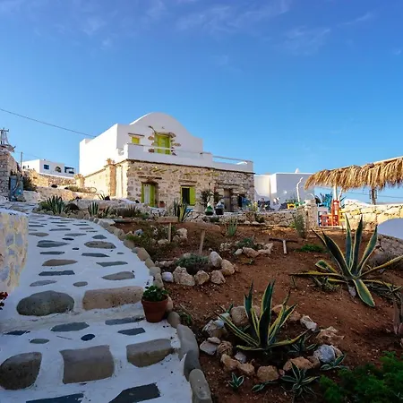 Stenosa Πανσιόν Δονούσα