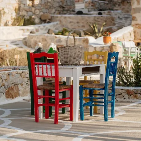 Stenosa Πανσιόν